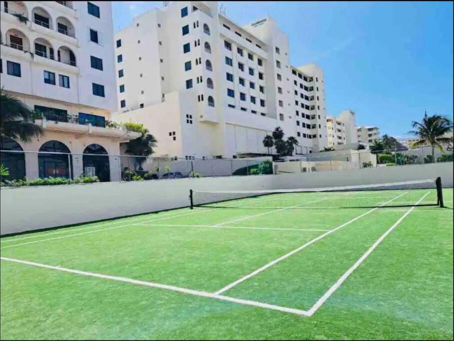Amazing Beachfront Apartment Cancún Exteriör bild