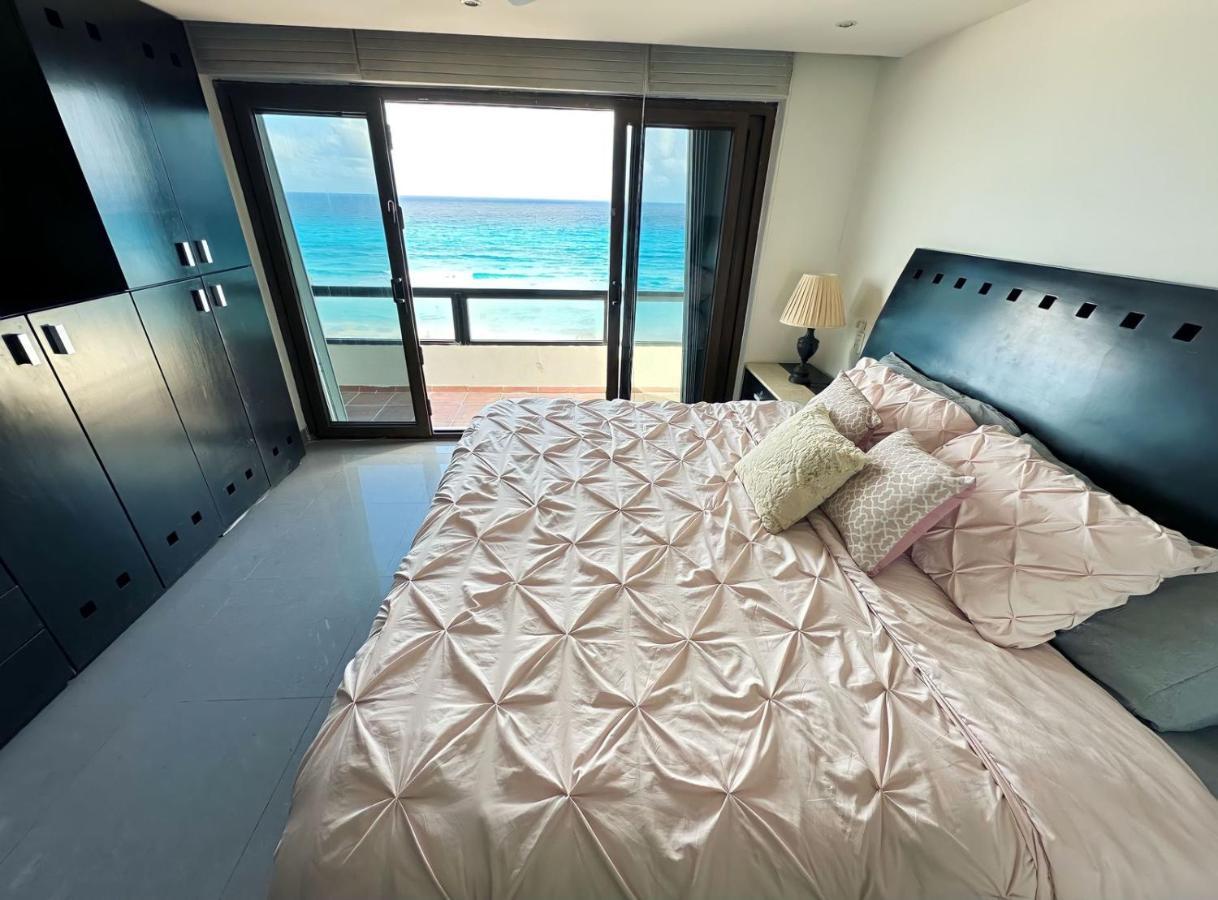 Amazing Beachfront Apartment Cancún Exteriör bild