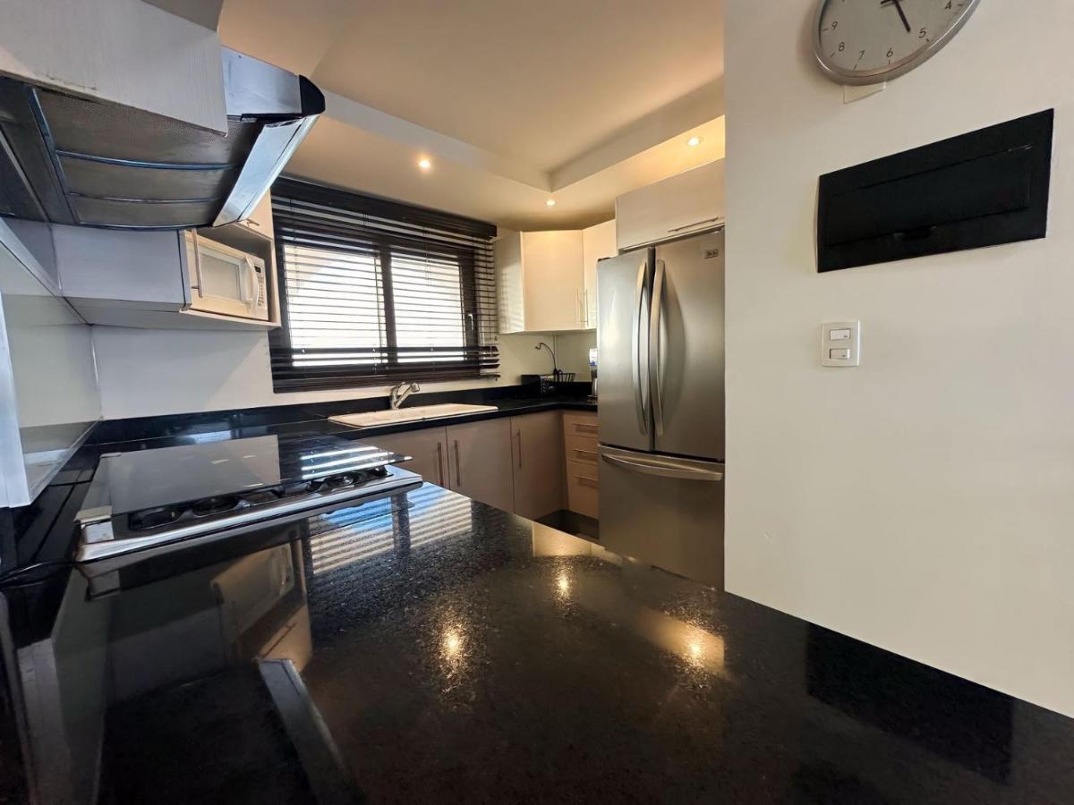Amazing Beachfront Apartment Cancún Exteriör bild